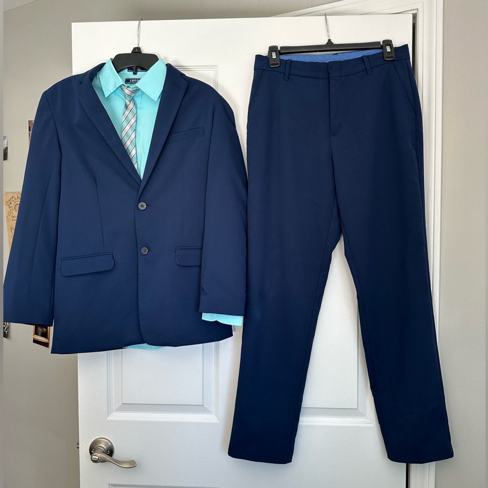 Boy’s Suit Set by Izod